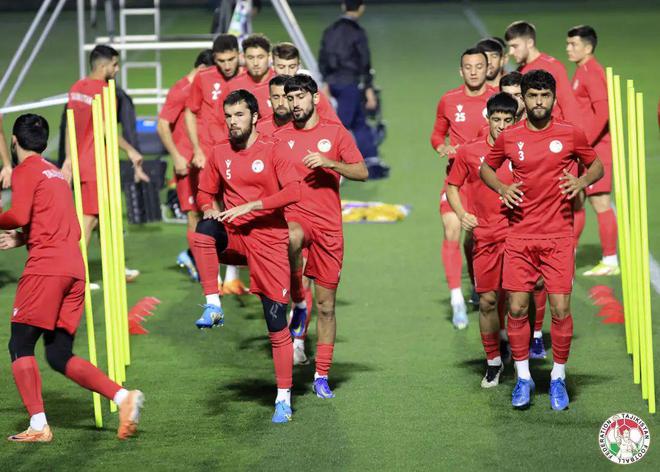 山东高速VS上海久事直播山东高速死磕上海久事陶汉林肉搏内线掐死古德温有望主场爆冷